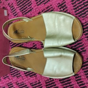 Cliffs white mountain sandals